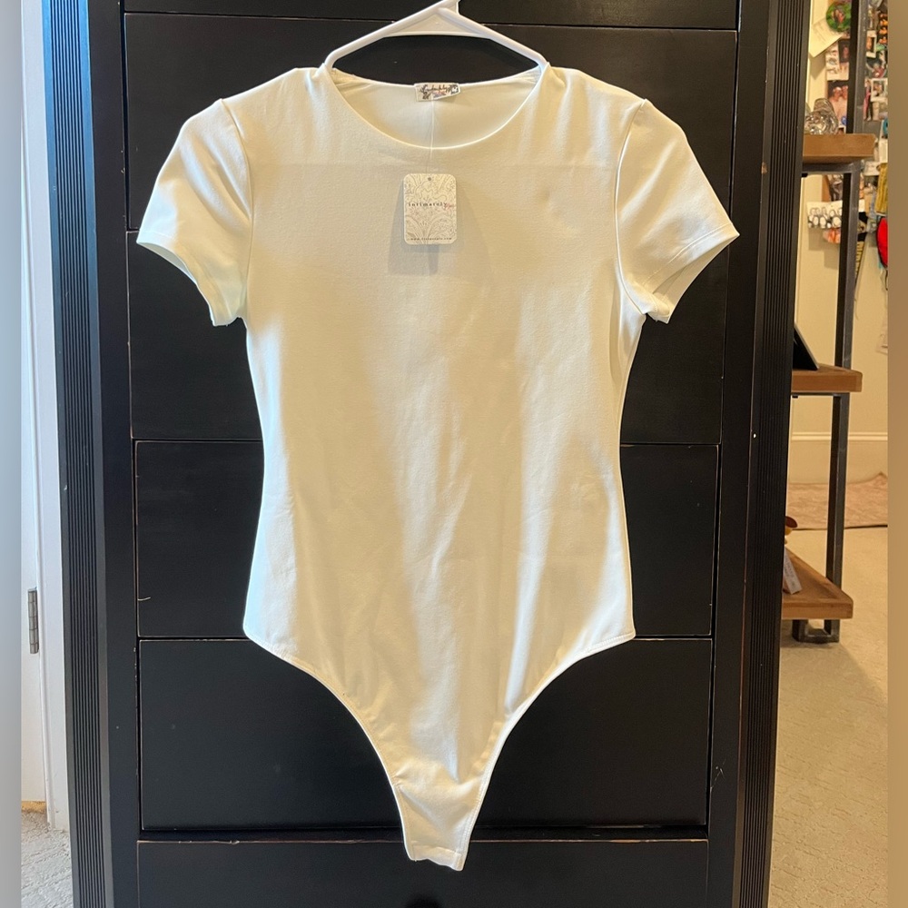 NWT Free People White Short Sleeve Women’s Bodysuit, size XS